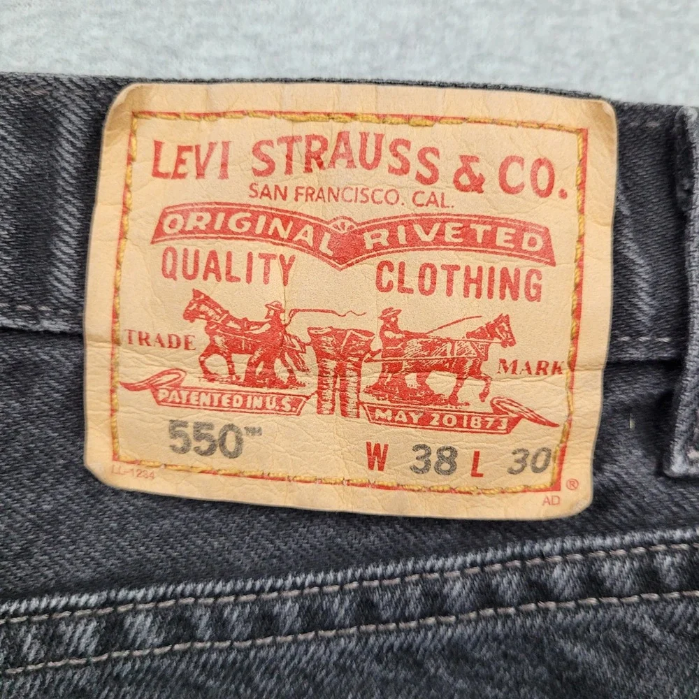 Levi's 550 Relaxed Fit Jeans Mens 38x30 Black Denim Tapered Leg‎ Classic Cotton